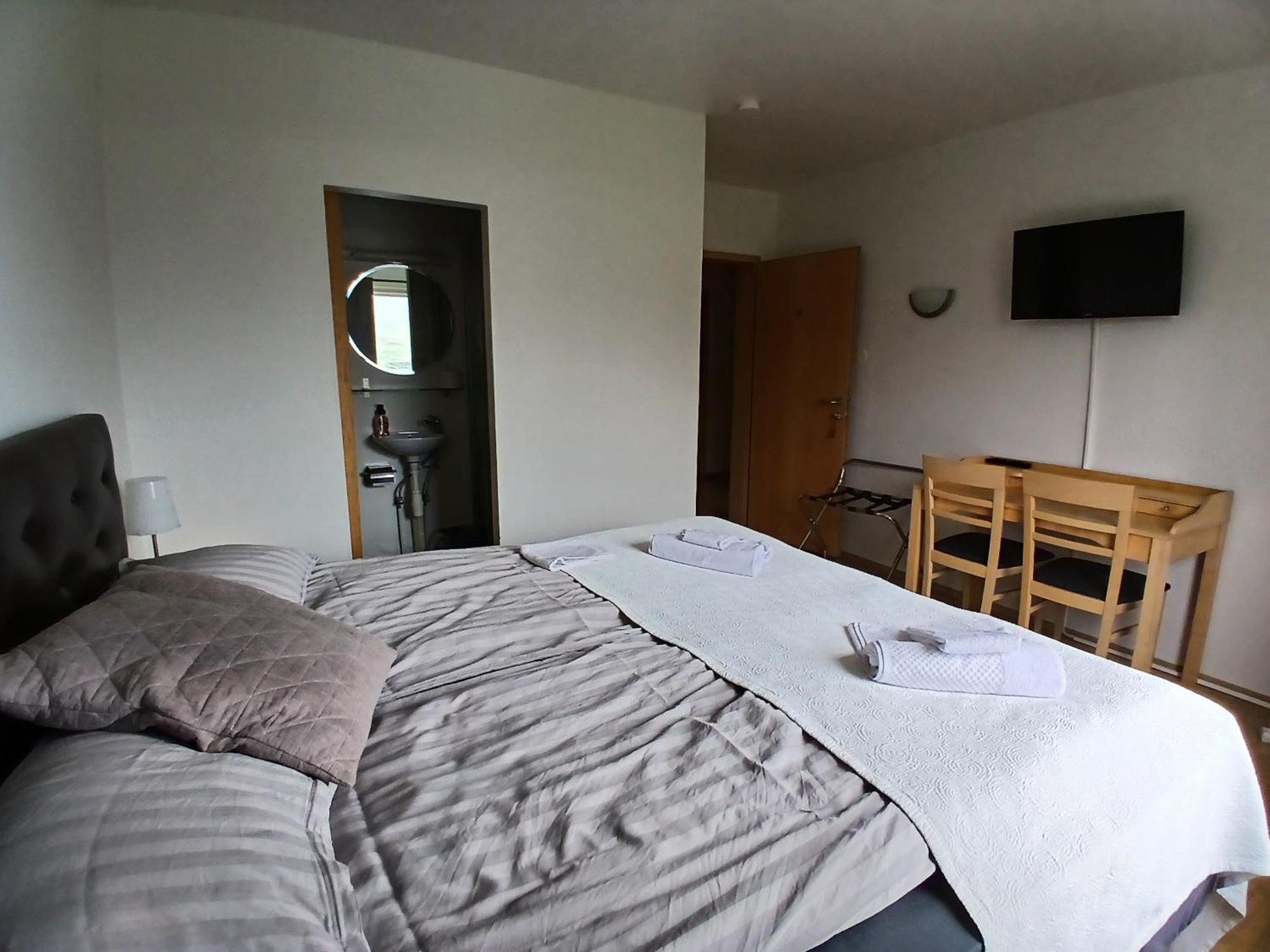 Guesthouse Talknafjoerthur Экстерьер фото